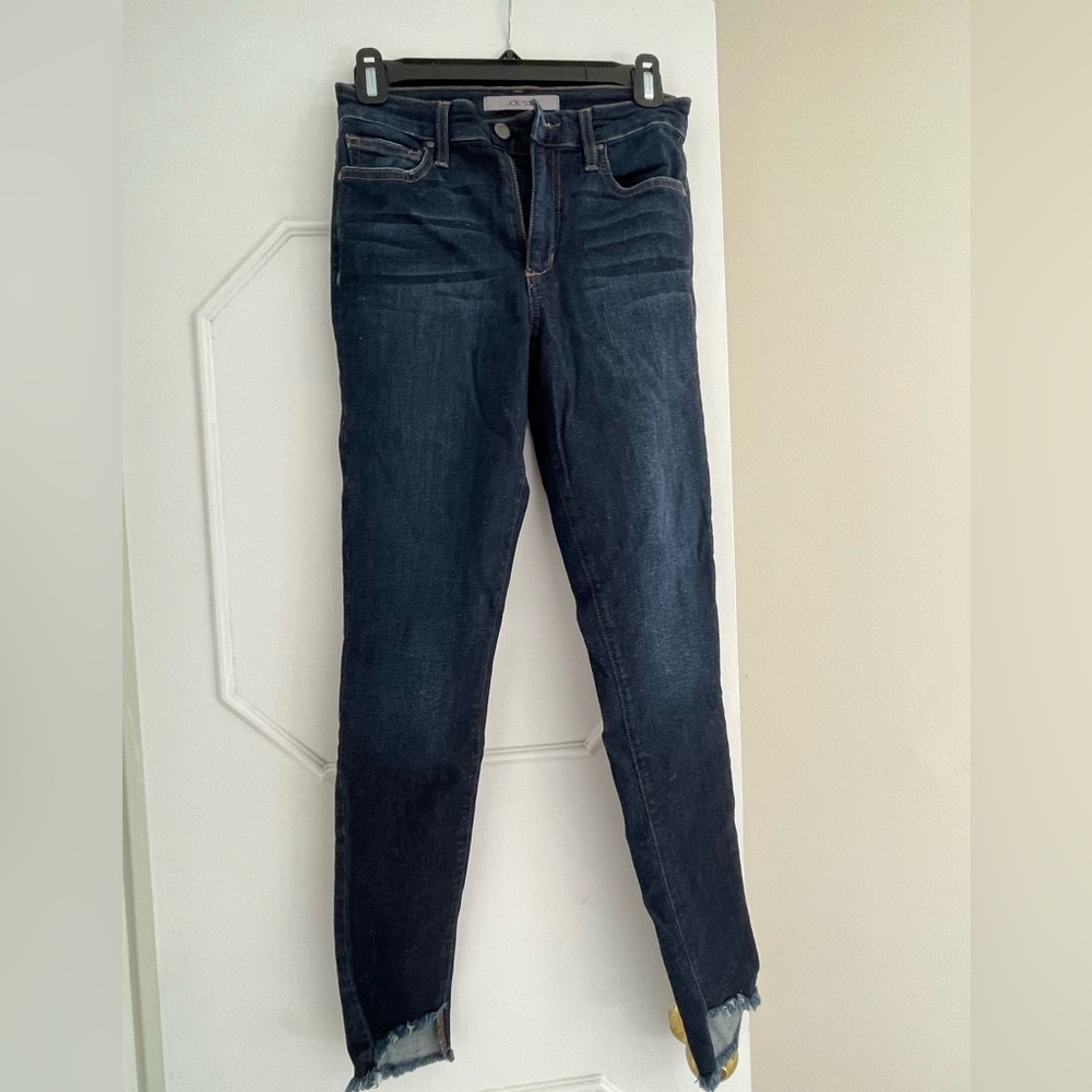 Joe’s Jeans high rise, skinny ankle. dark blue. size 25